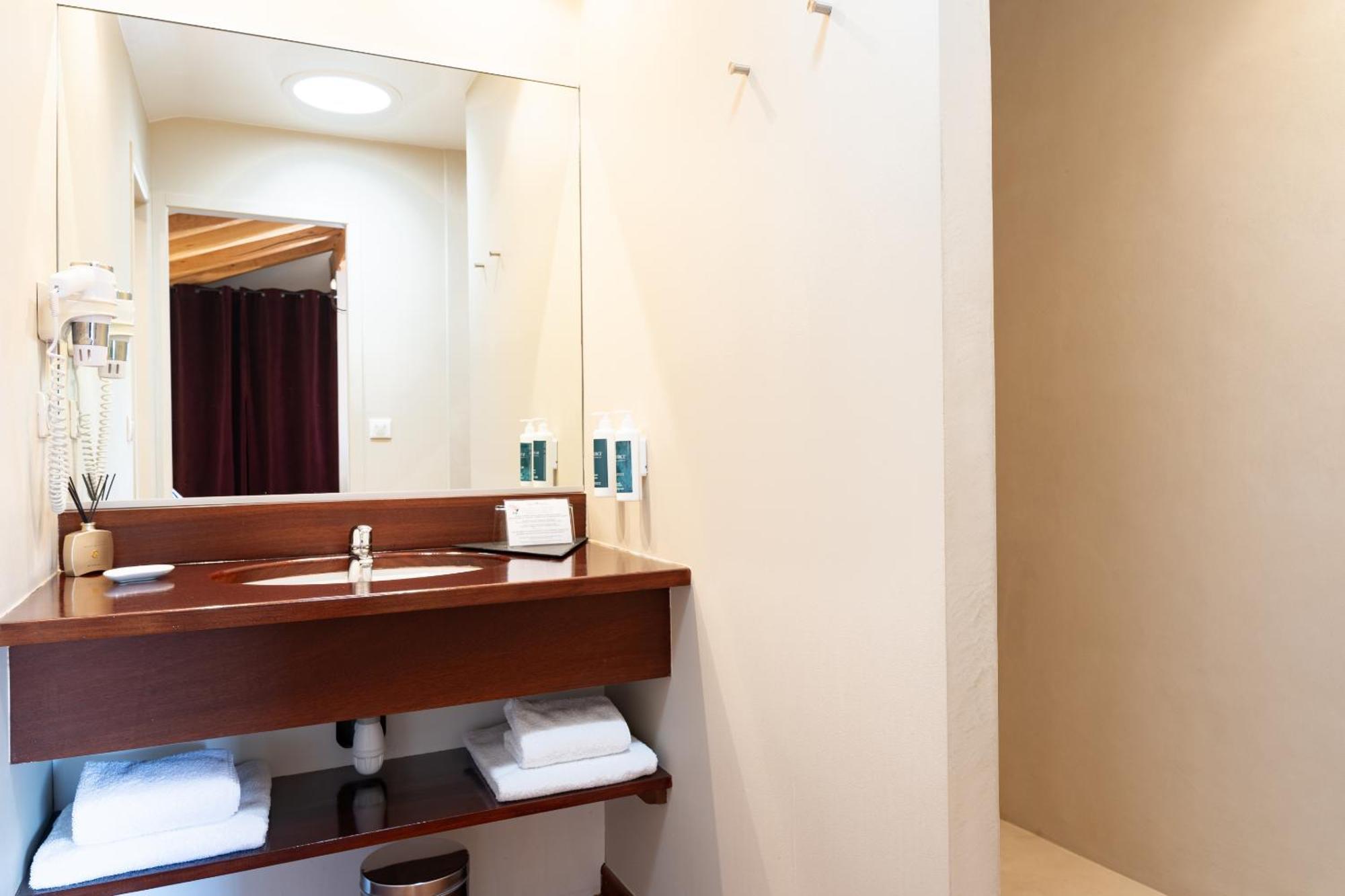 Hotel Restaurant & Spa La Maison Oppoca エノア 部屋 写真