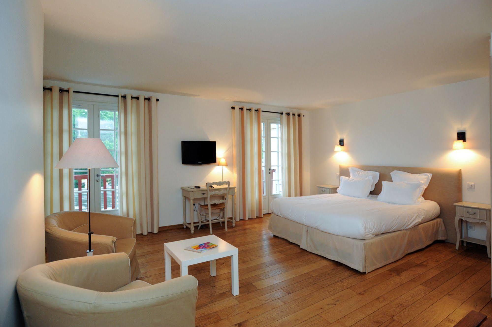 Hotel Restaurant & Spa La Maison Oppoca エノア エクステリア 写真